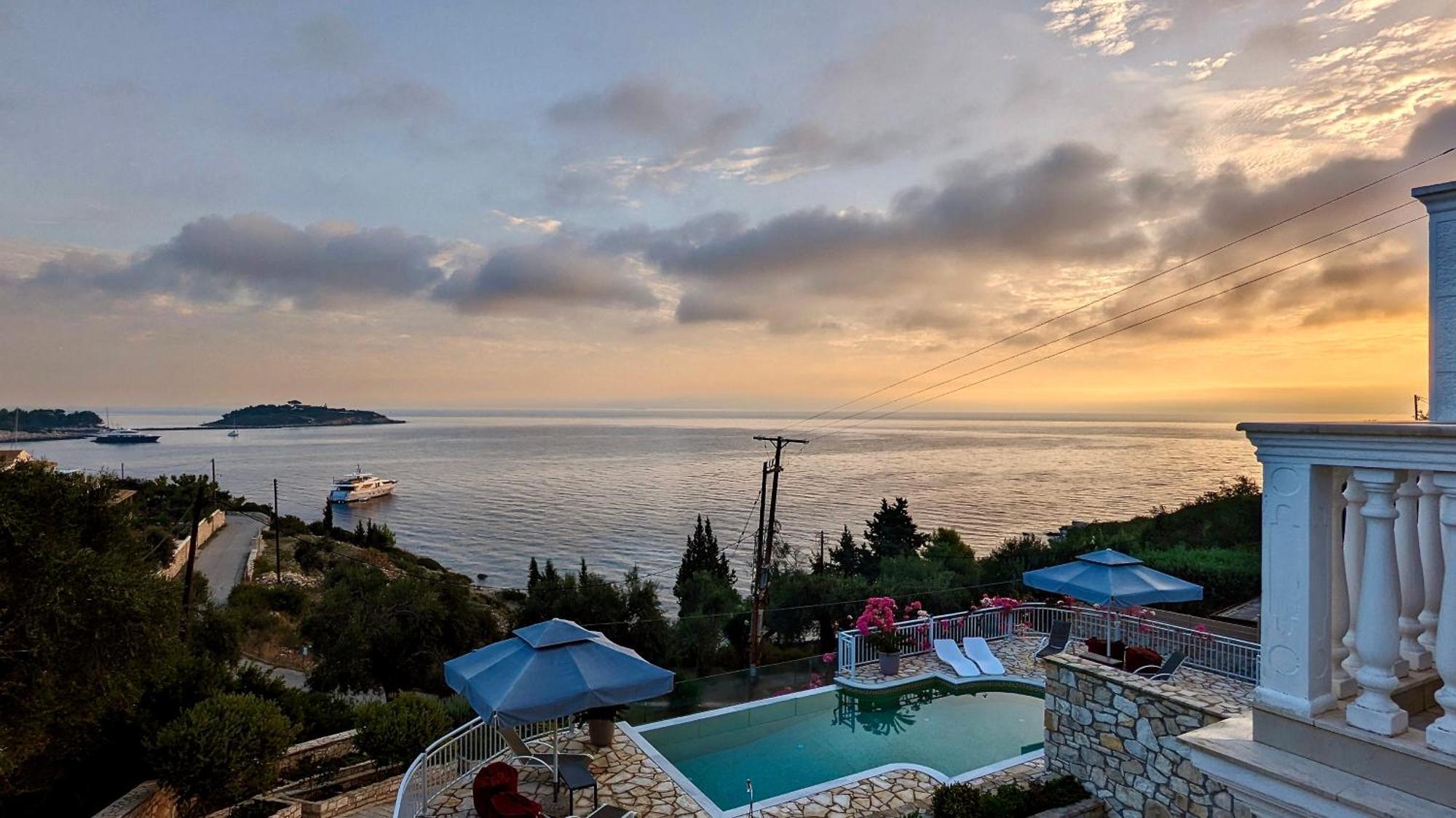 Villa Avgerini Paxos Gaios Exterior photo